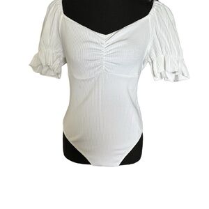 White Short Sleeve Ribbed Bodysuit, size large